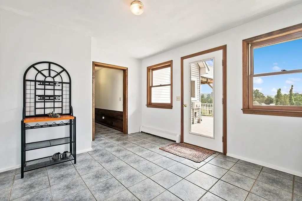 23 Fletcher Road Newport NH 03773