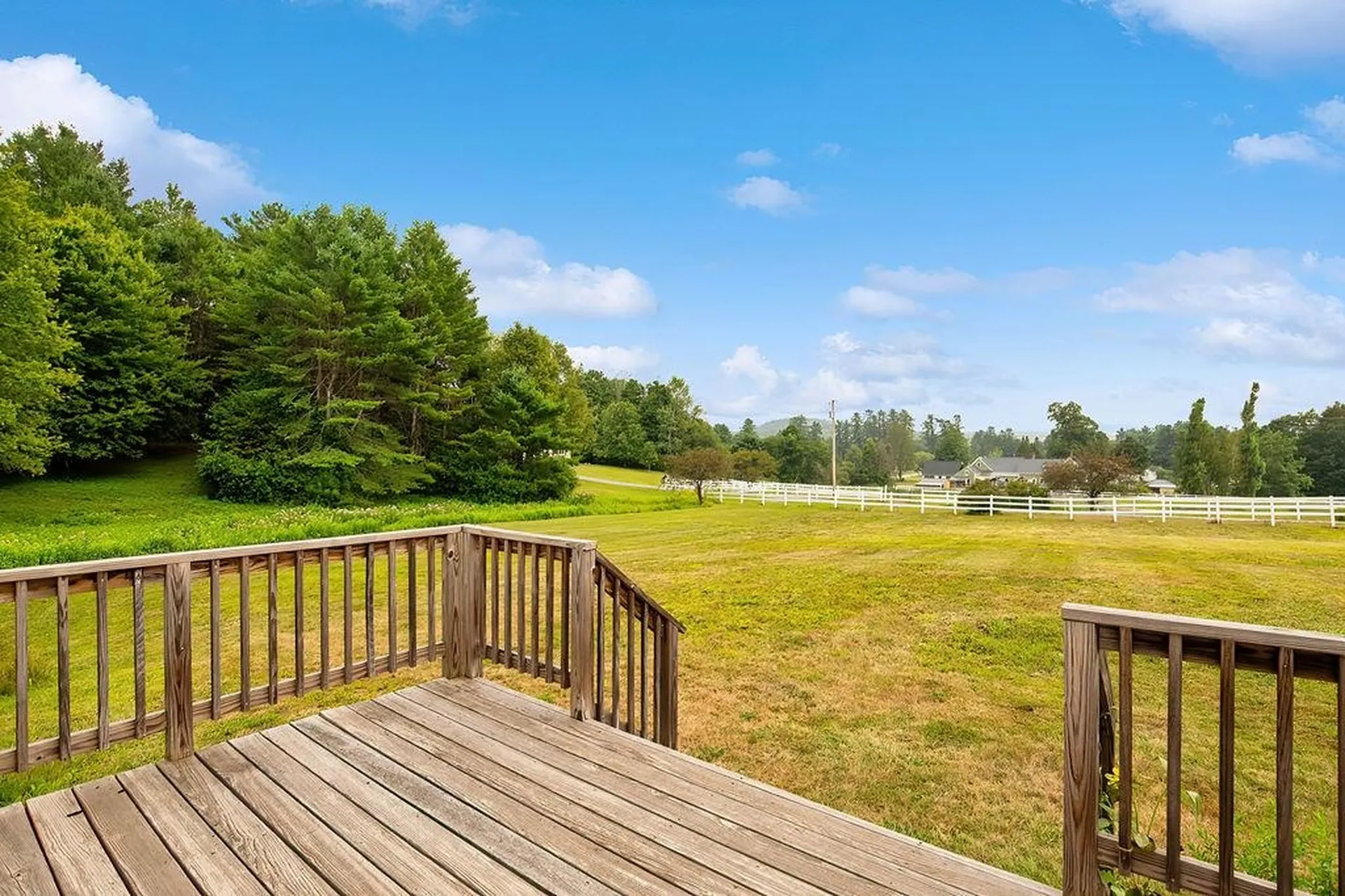 23 Fletcher Road Newport NH 03773