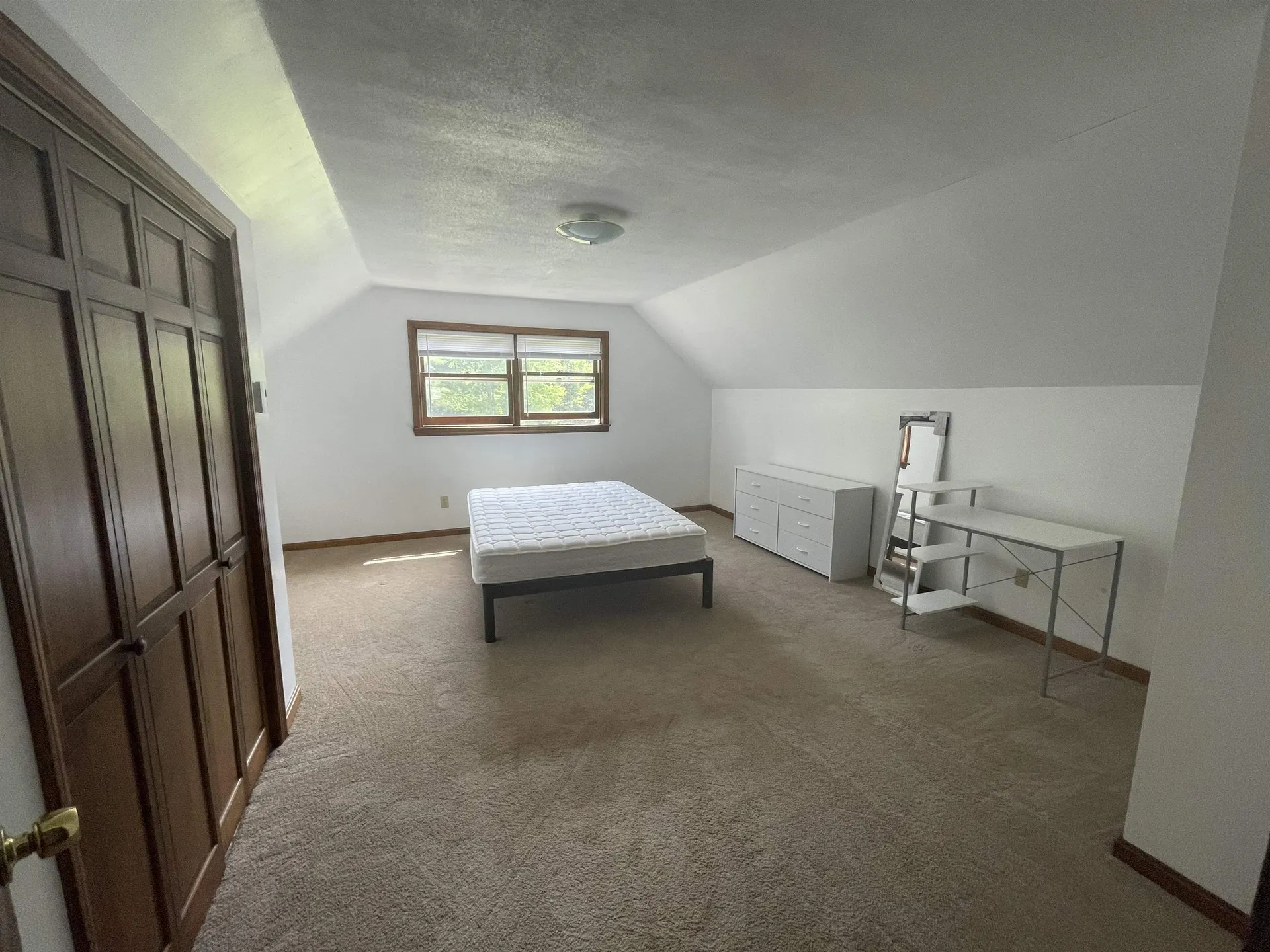 23 Fletcher Road Newport NH 03773