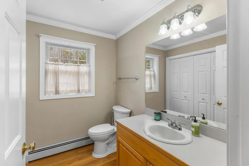 24 Ladd Road Brentwood NH 03833