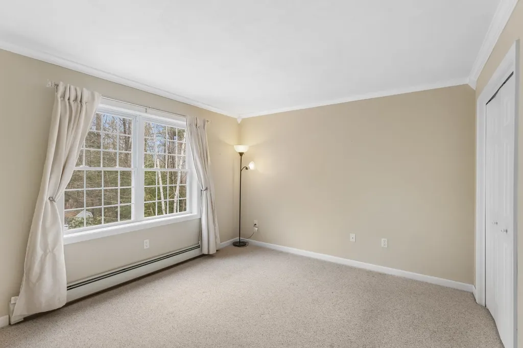 24 Ladd Road Brentwood NH 03833