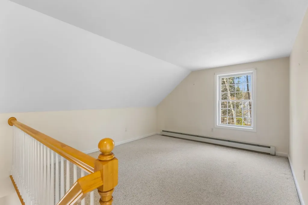 24 Ladd Road Brentwood NH 03833