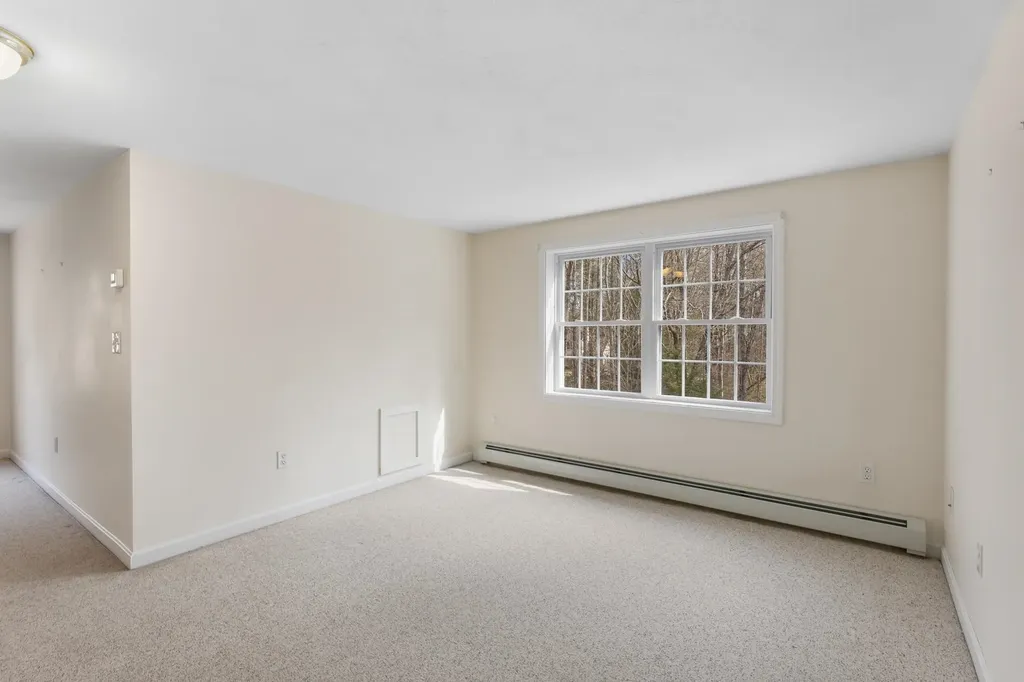 24 Ladd Road Brentwood NH 03833