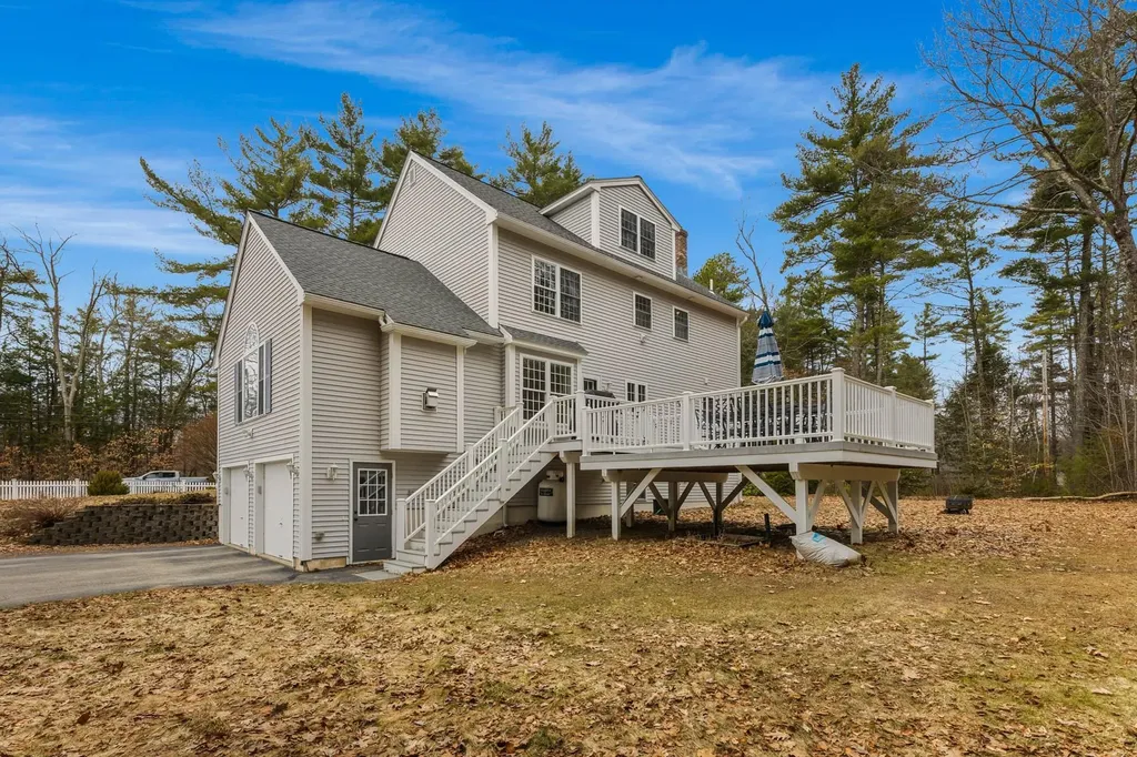 24 Ladd Road Brentwood NH 03833