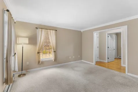 24 Ladd Road Brentwood NH 03833