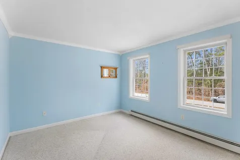 24 Ladd Road Brentwood NH 03833