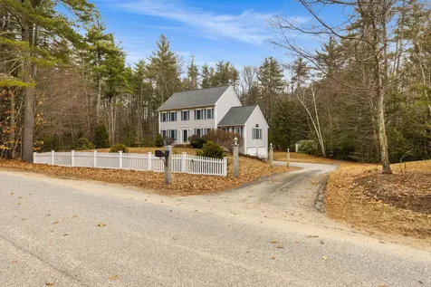 24 Ladd Road Brentwood NH 03833