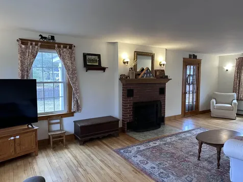 13 Grand Street Claremont NH 03743