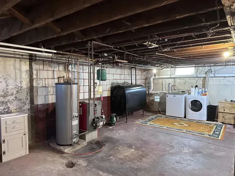 13 Grand Street Claremont NH 03743