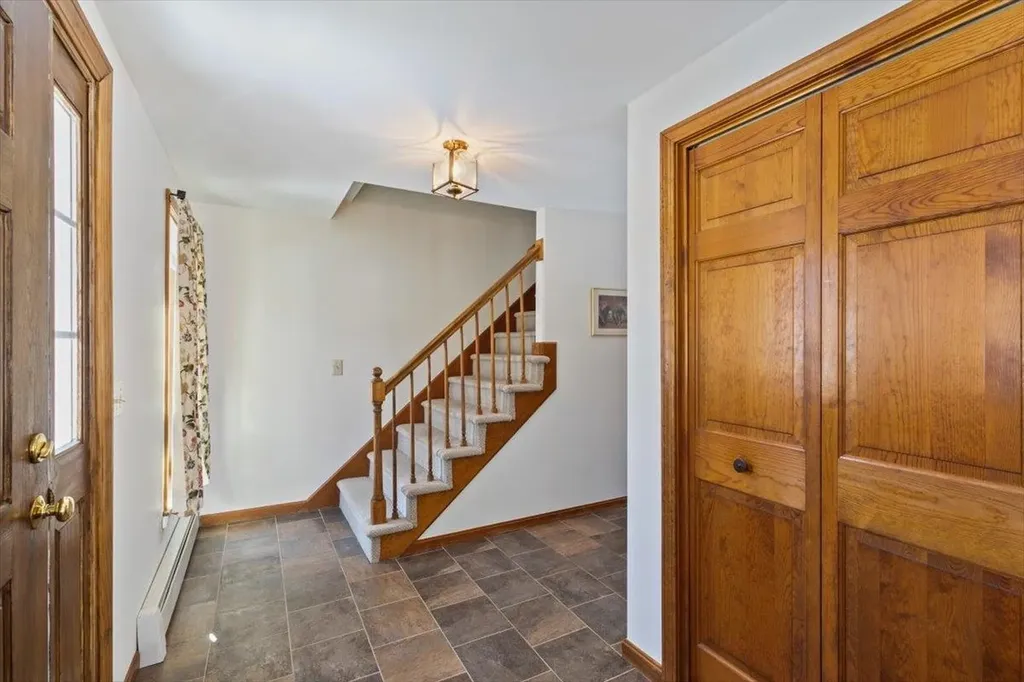 34 Ballard Road Derry NH 03038