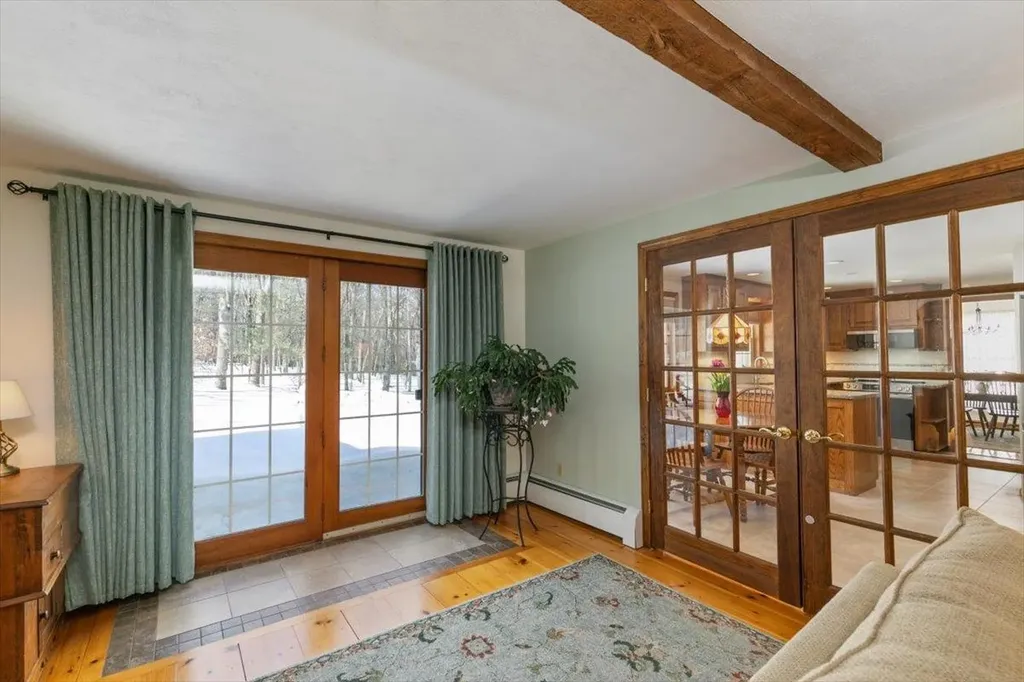 34 Ballard Road Derry NH 03038