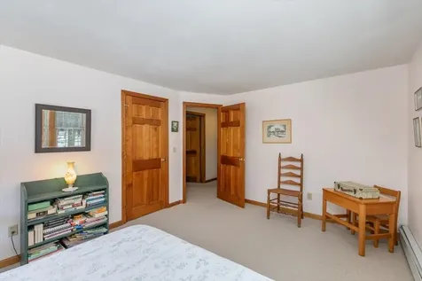 34 Ballard Road Derry NH 03038