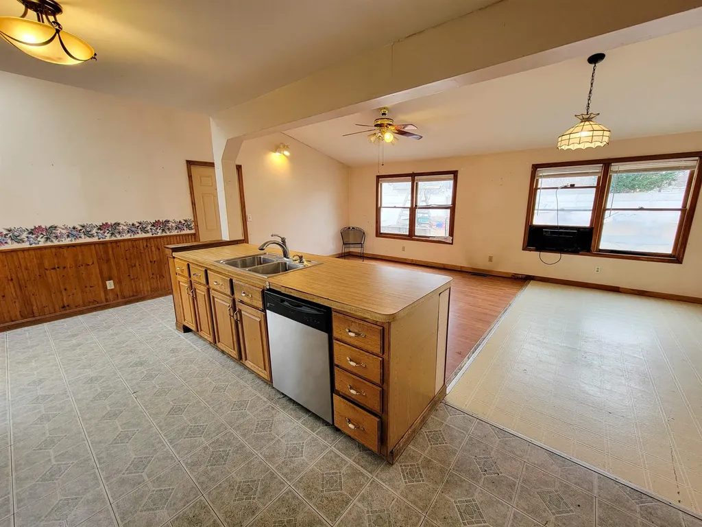 1813 North Avenue Burlington VT 05408