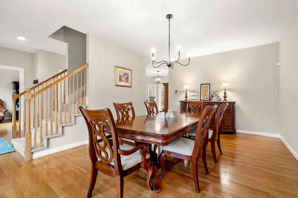 3 High Gate Drive Bedford NH 03110