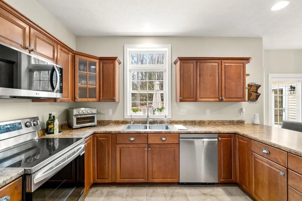 3 High Gate Drive Bedford NH 03110