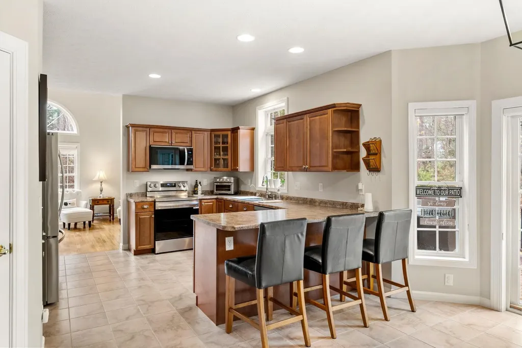 3 High Gate Drive Bedford NH 03110