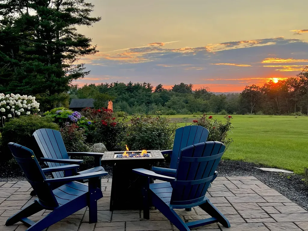 152 Evans Road Barnstead NH 03218