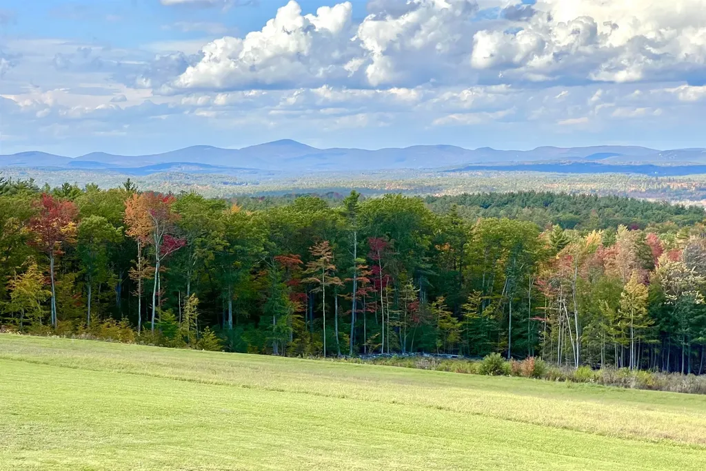 152 Evans Road Barnstead NH 03218