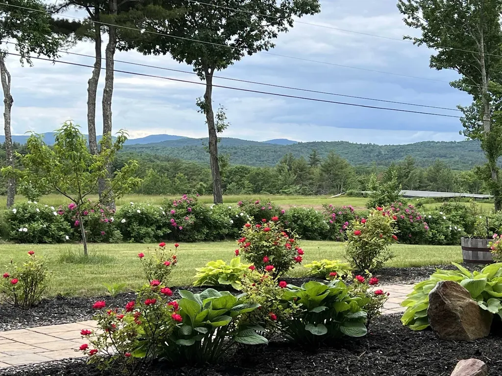 152 Evans Road Barnstead NH 03218