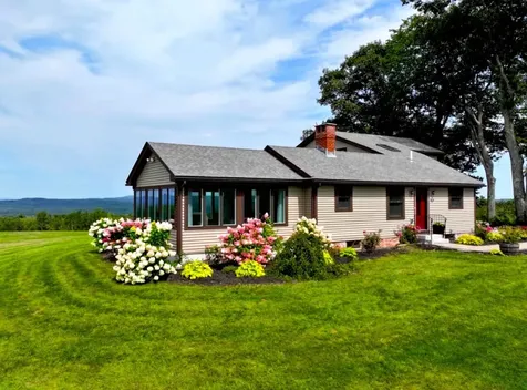 152 Evans Road Barnstead NH 03218