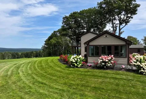 152 Evans Road Barnstead NH 03218