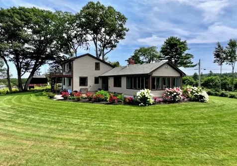 152 Evans Road Barnstead NH 03218