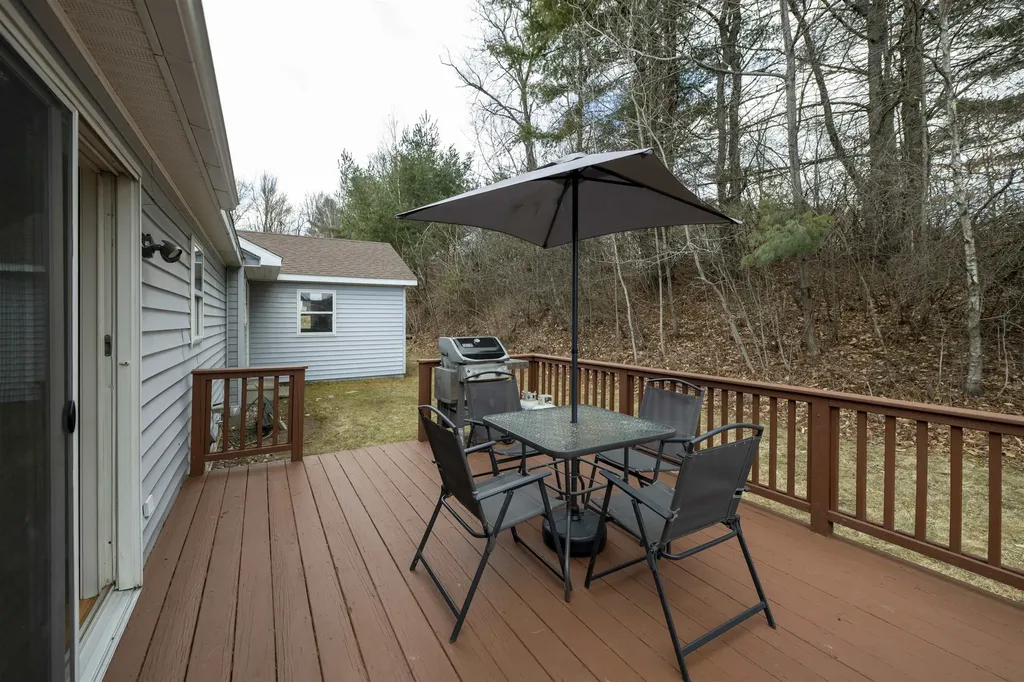 401 Colonial Drive Hartford VT 05001