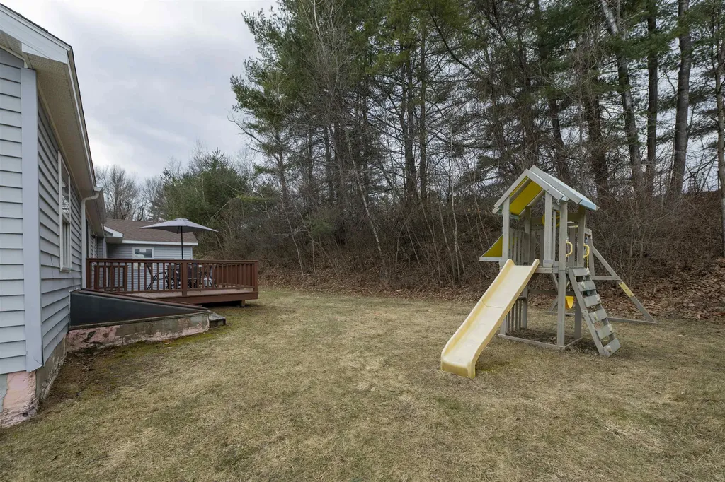 401 Colonial Drive Hartford VT 05001