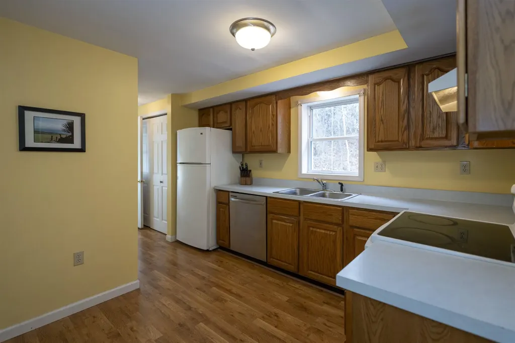 401 Colonial Drive Hartford VT 05001