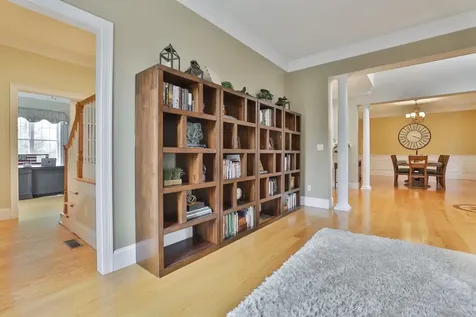 9 Louis Drive Brookline NH 03033