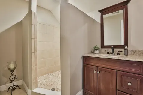 9 Louis Drive Brookline NH 03033