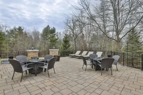 9 Louis Drive Brookline NH 03033