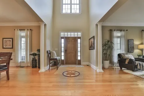 9 Louis Drive Brookline NH 03033