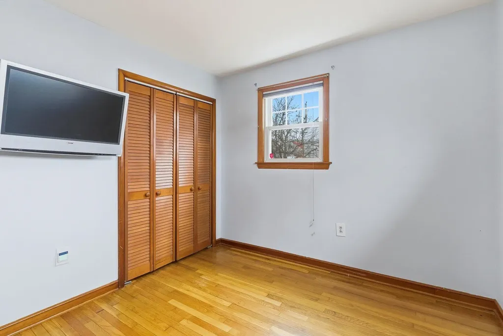14 Acton Street Nashua NH 03060