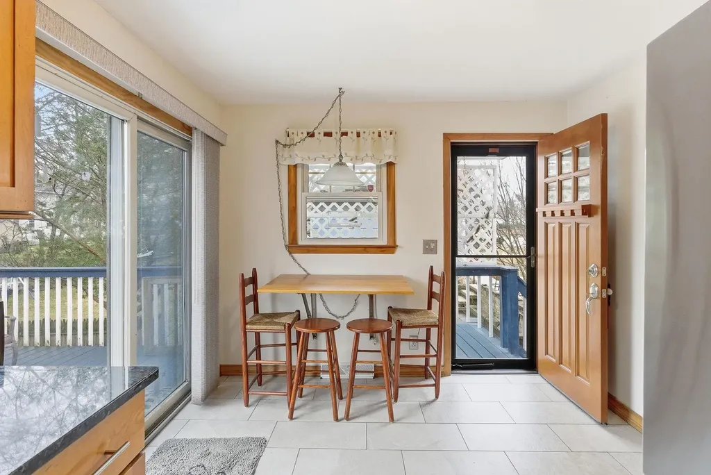 14 Acton Street Nashua NH 03060