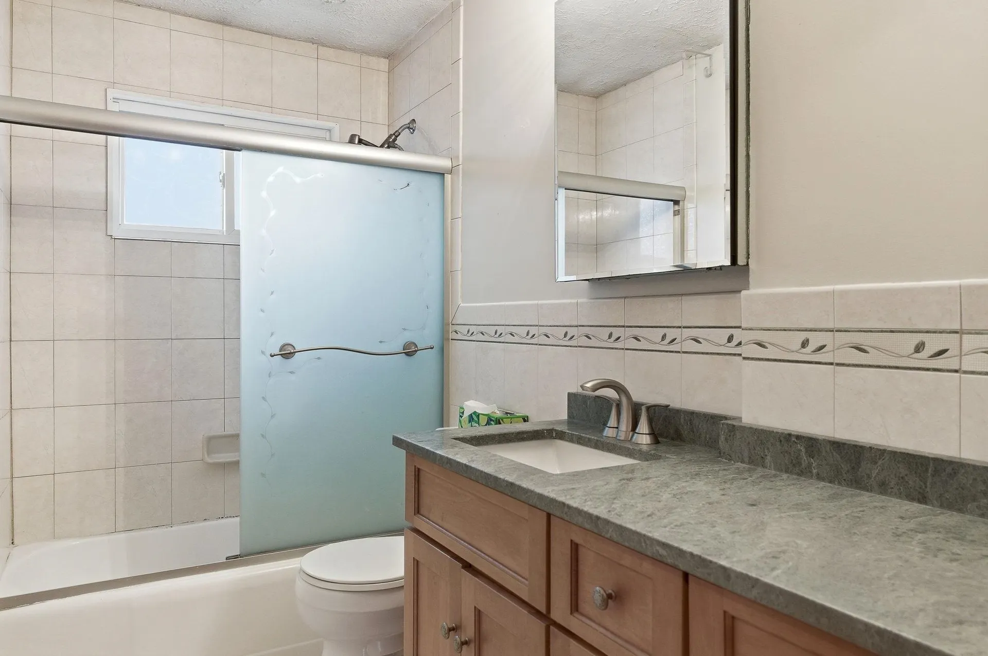 14 Acton Street Nashua NH 03060