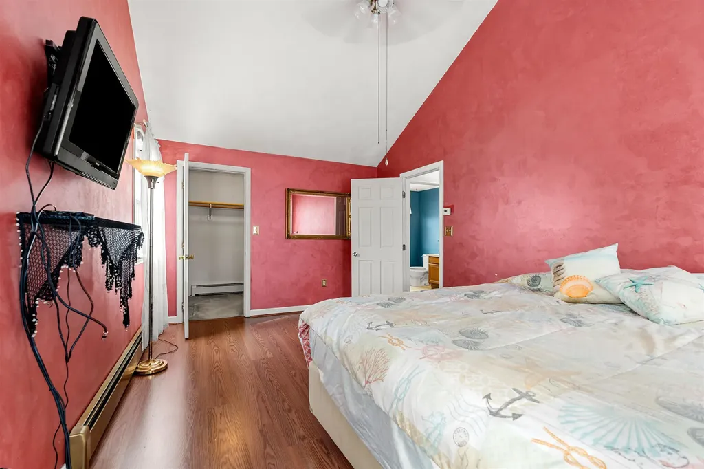 31 Peoples Place Haverhill MA 01832