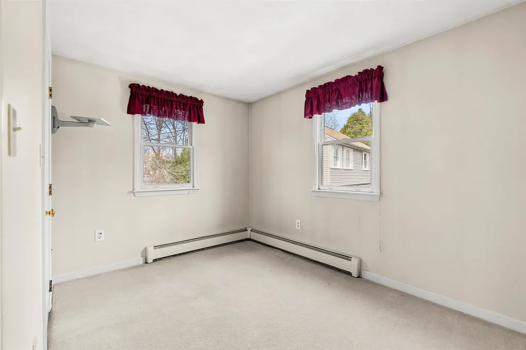 31 Peoples Place Haverhill MA 01832