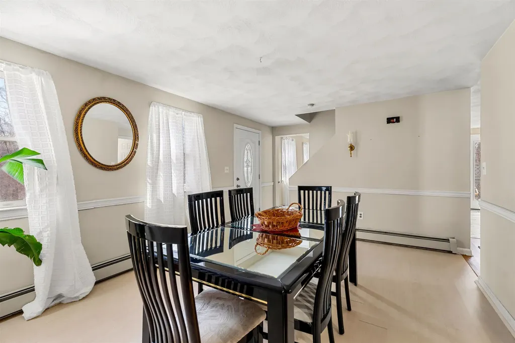 31 Peoples Place Haverhill MA 01832