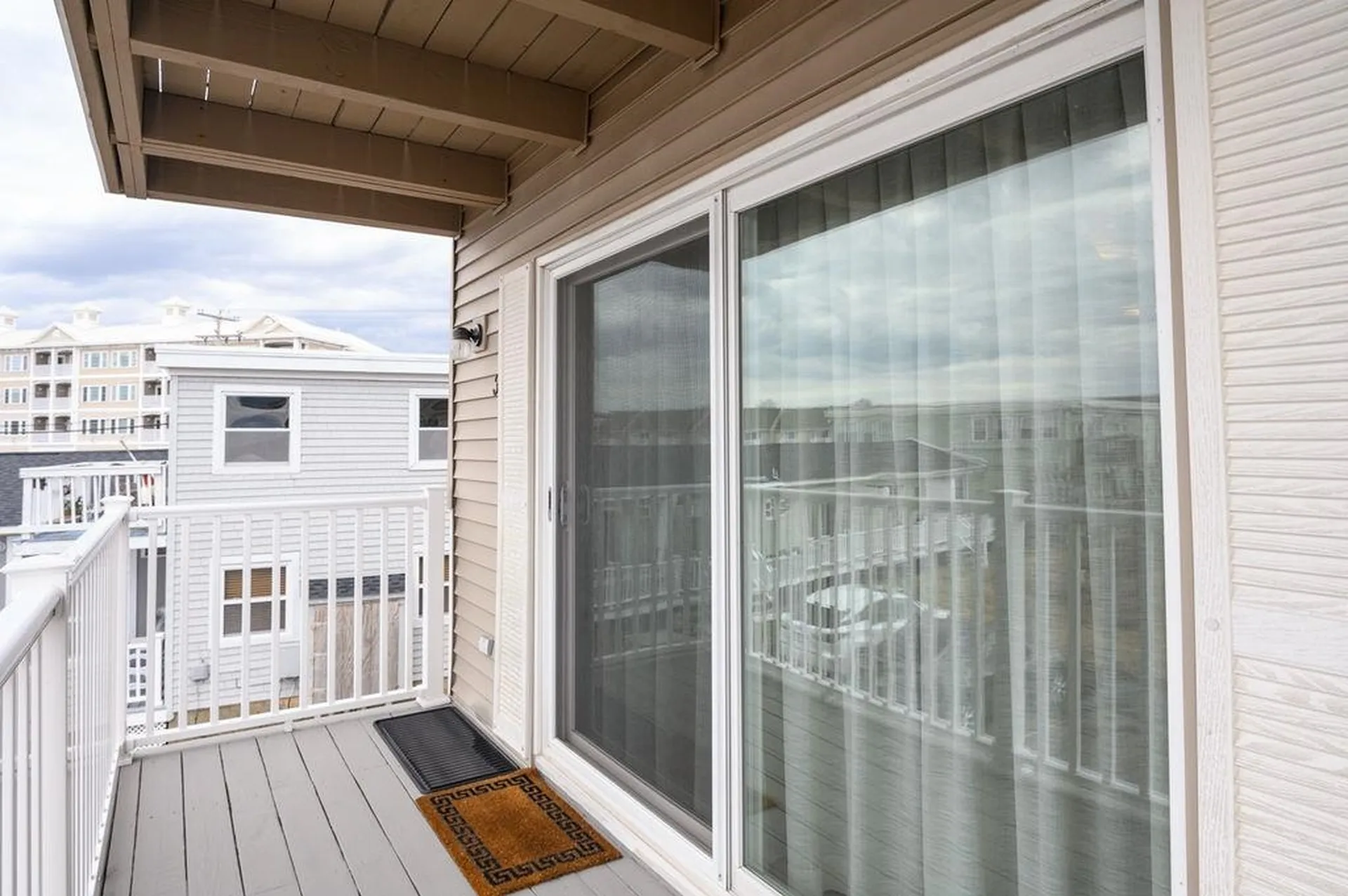 611 Ocean Boulevard Hampton NH 03842-4335