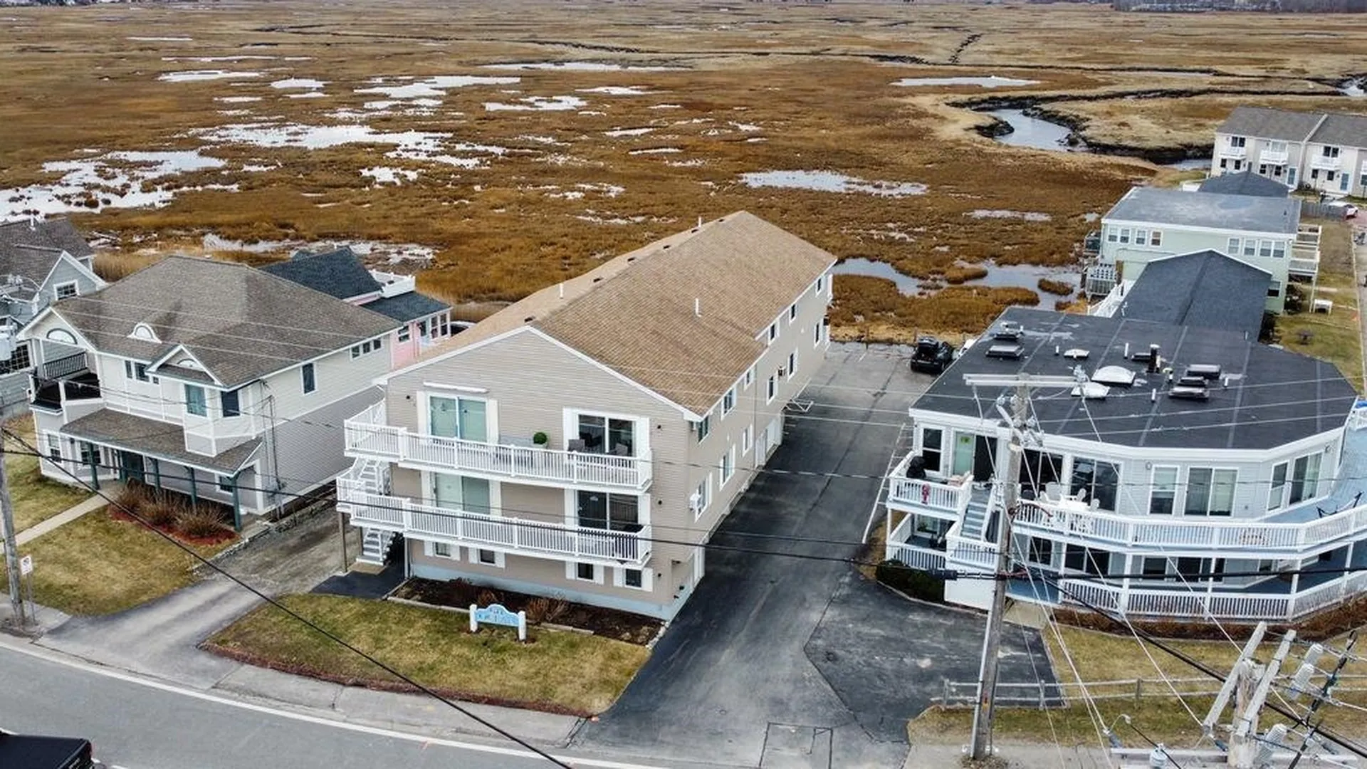 611 Ocean Boulevard Hampton NH 03842-4335