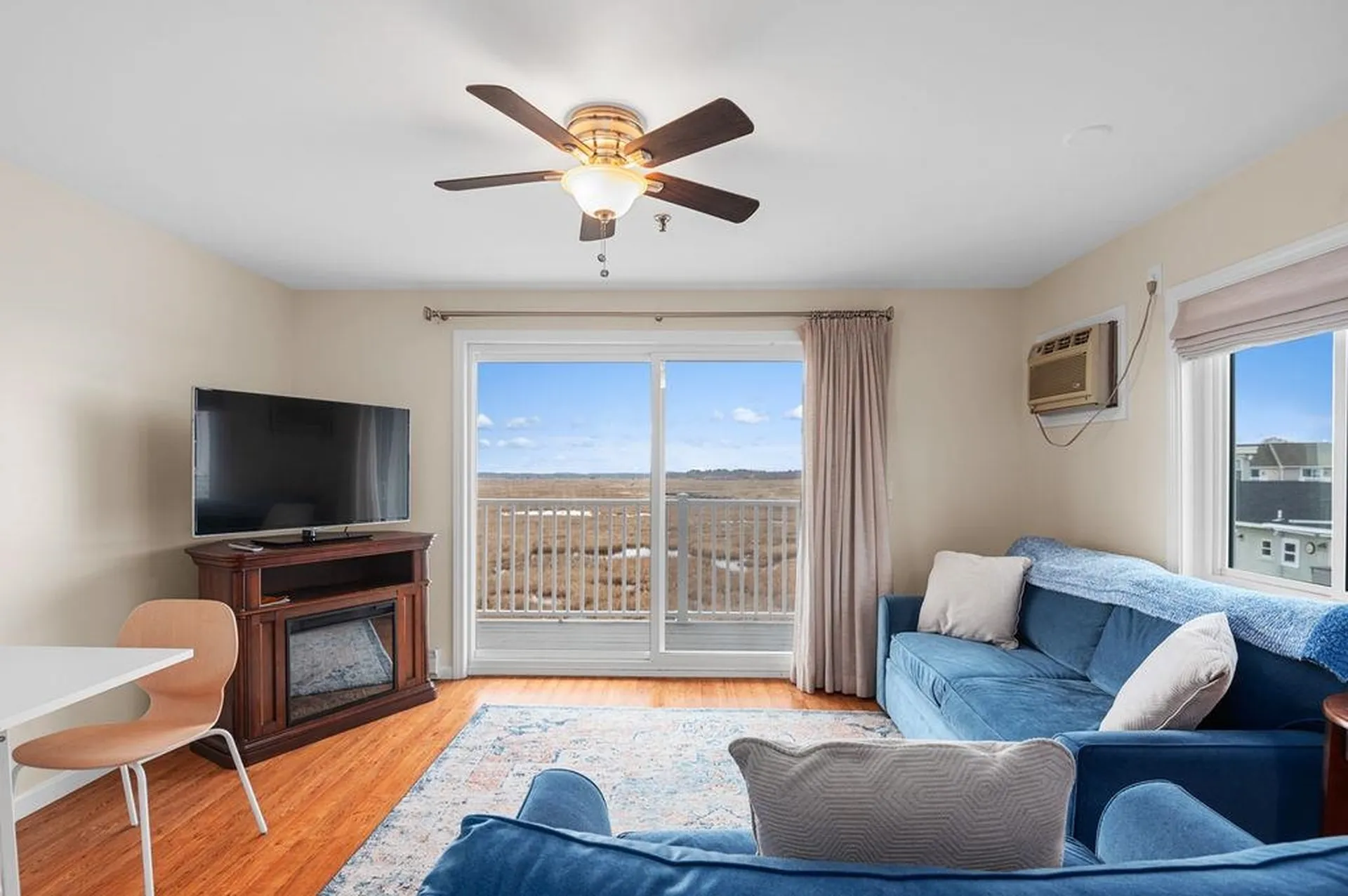 611 Ocean Boulevard Hampton NH 03842-4335