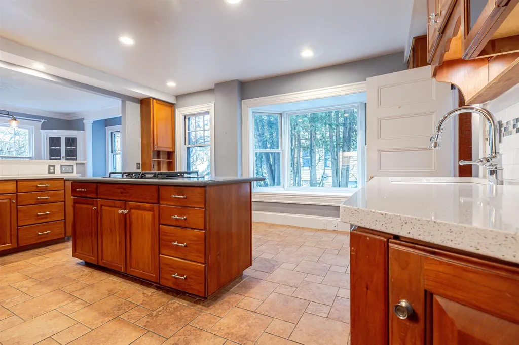 10 Ridge Road Concord NH 03301