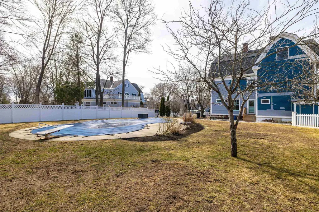 10 Ridge Road Concord NH 03301