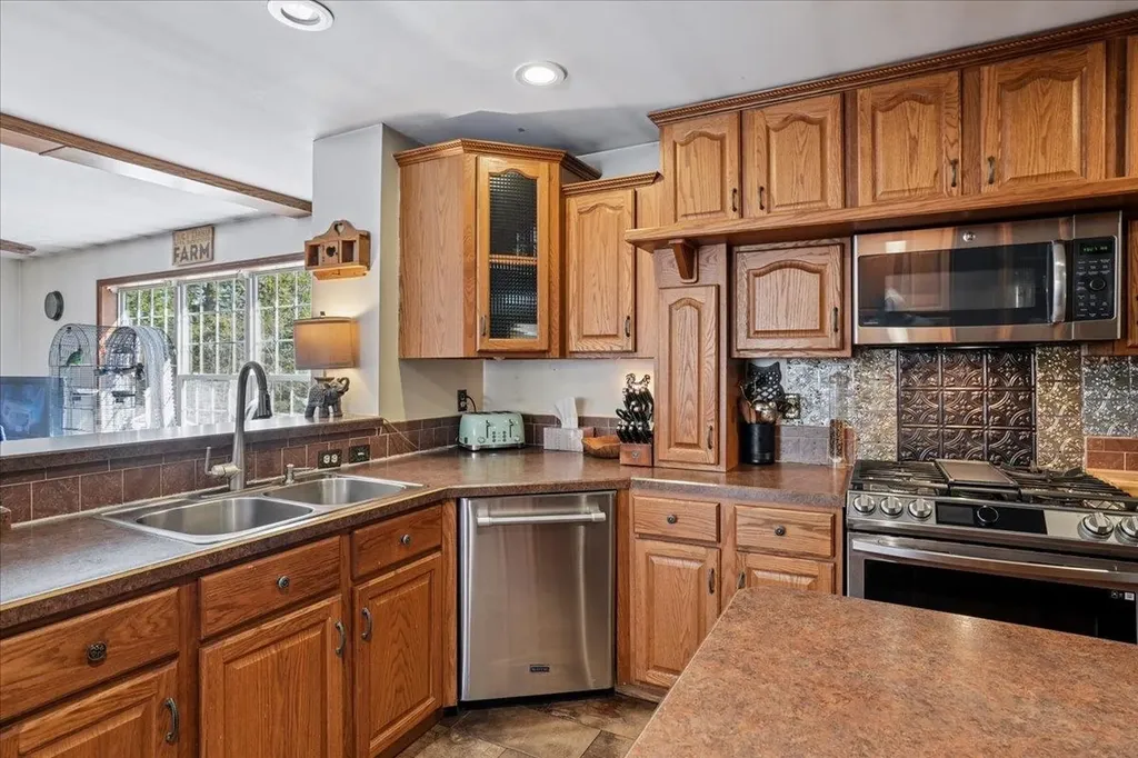 59 Harvey Lake Road Northwood NH 03261