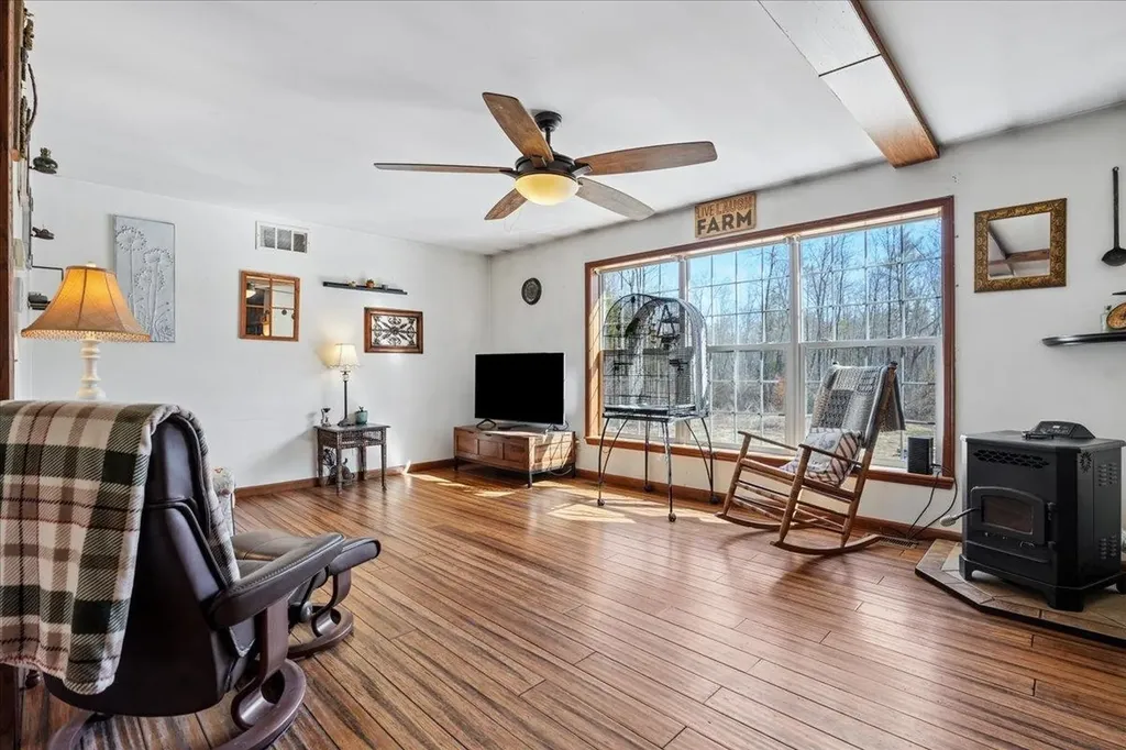 59 Harvey Lake Road Northwood NH 03261