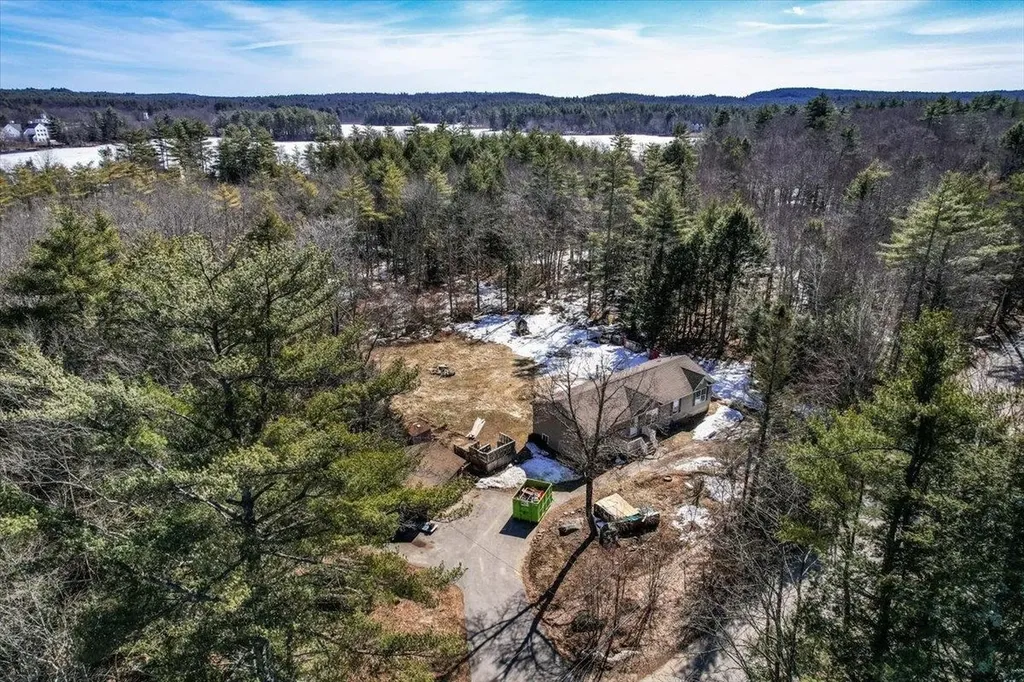 59 Harvey Lake Road Northwood NH 03261