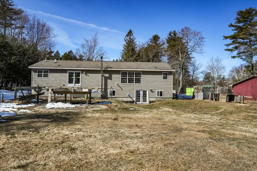 59 Harvey Lake Road Northwood NH 03261