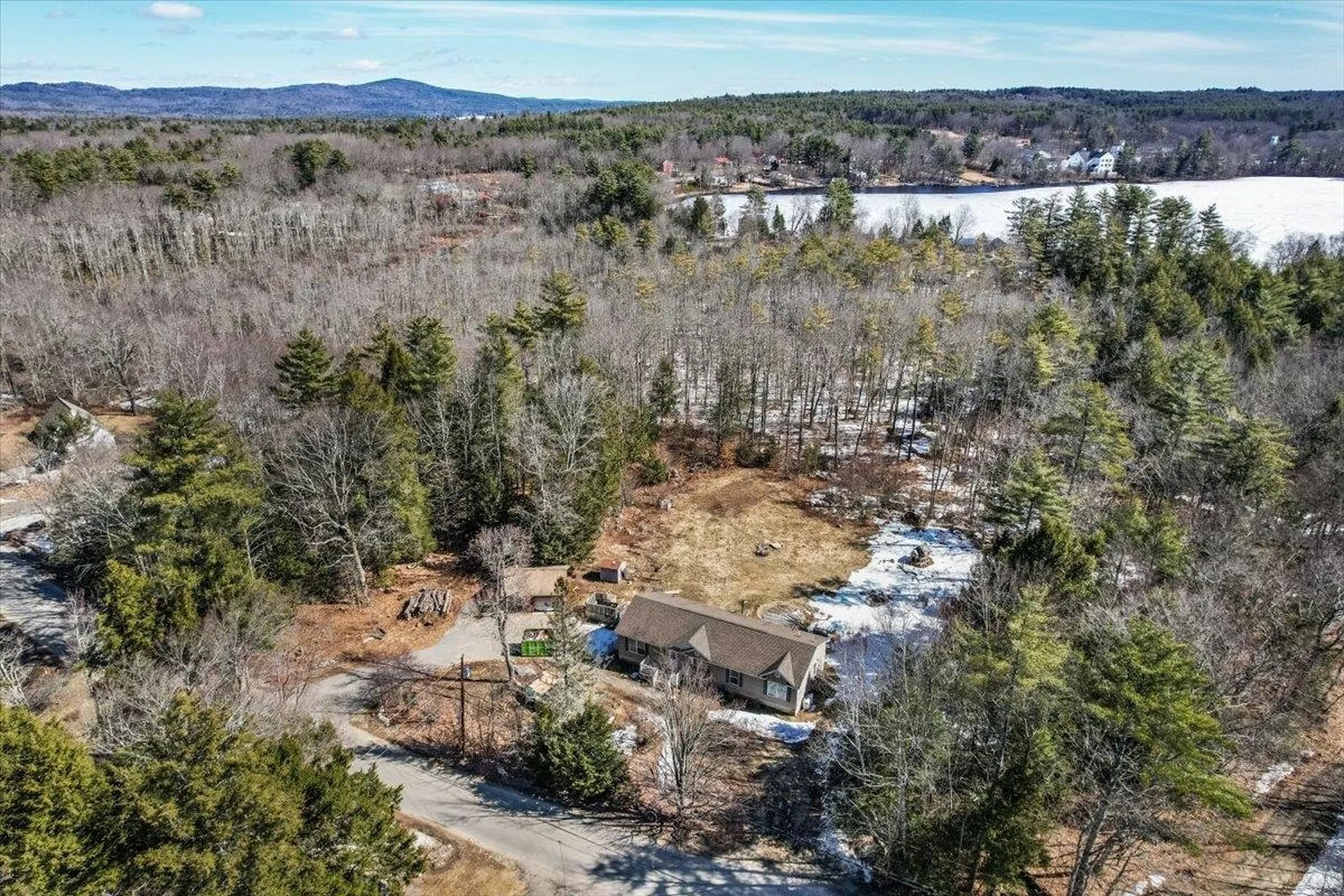 59 Harvey Lake Road Northwood NH 03261