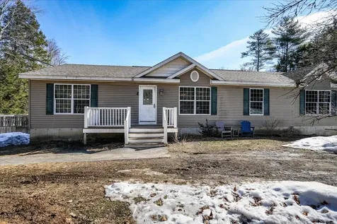 59 Harvey Lake Road Northwood NH 03261